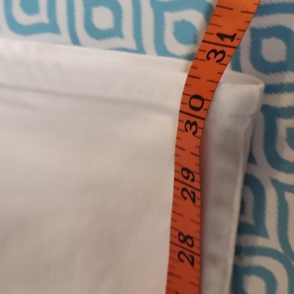 AG The Prima Mid Rise White Cigarette leg Stretch Jeans | Size 31 - Picture 9 of 9